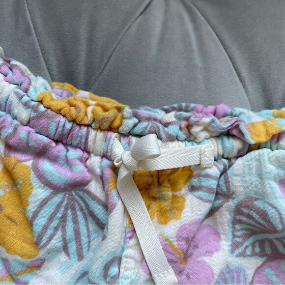 🏷️ 5 for $25 - CAT & Jack Linen Floral Shorts - Picture 5 of 8